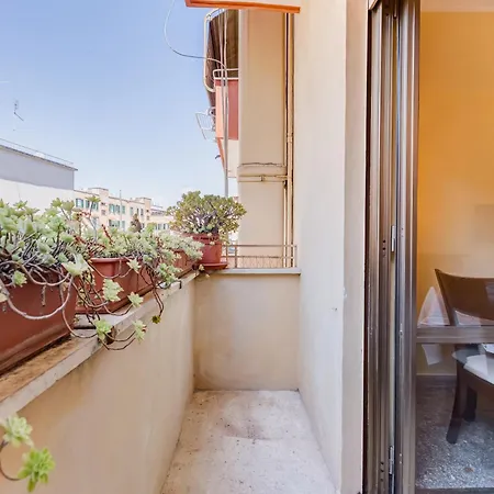 The Pope's Oasis Near Trastevere And Historical Center Rome
